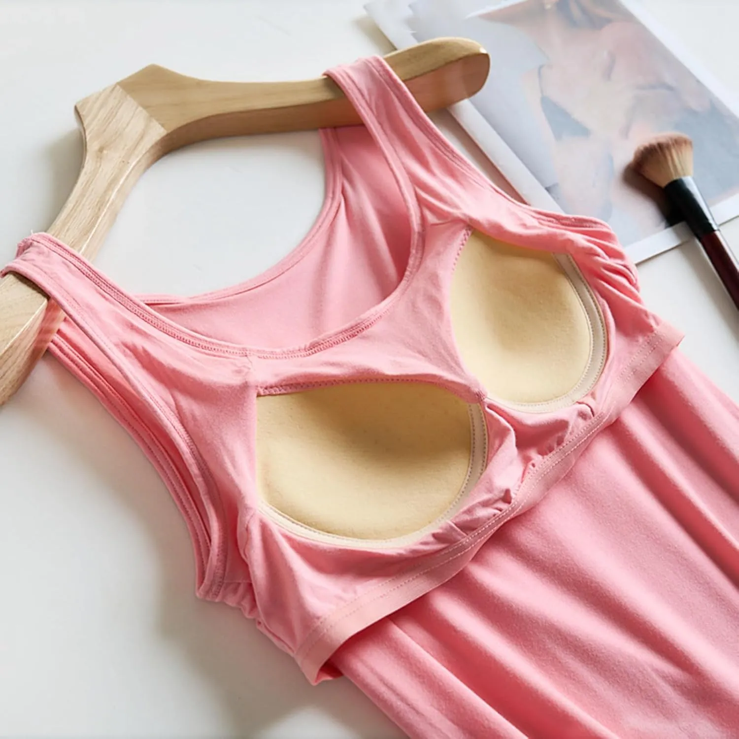 Tank Top with Built in Bra for Women Padded Summer Camisole Sleeveless Going out Top Casual Round Neck Yoga Cami Shirt
